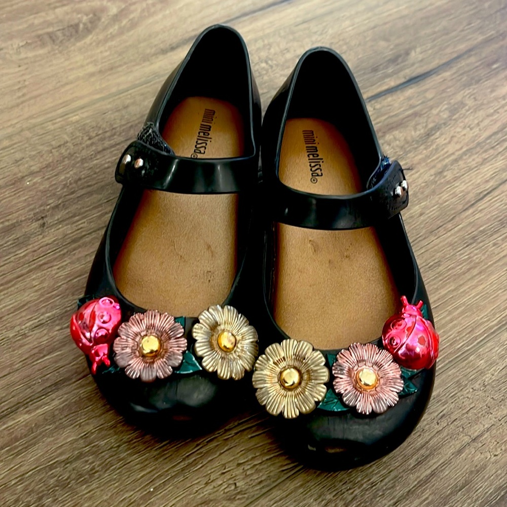 Mini Melissa Black Dress Shoes with Floral Accents some peeling on lady bugs
